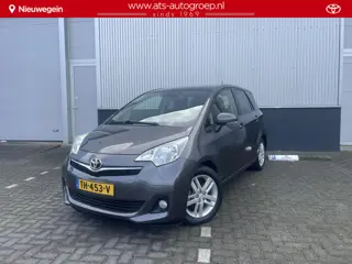 Toyota Verso-S 1.3 VVT-i Dynamic | Panoramadak | Trekhaak (800kg trekgewicht geremd)