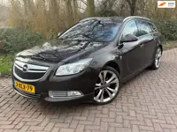 Opel Insignia Sports Tourer 1.6 T Cosmo opc uitgevoerd bijna alle optie's 180 pk 2 Eig. Leer Navi,Pa