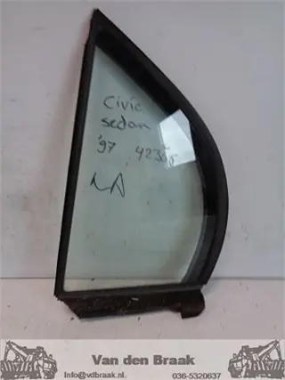 Honda Civic Sedan 1995-2001 Driehoekruit links achter