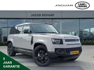 Land Rover Defender 110 2.0 P300e 110 Dynamic Edition | DEMO | Zeer compleet | Gekoelde voorstoelen 