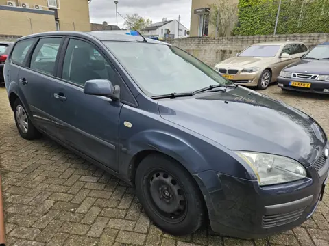 Ford FOCUS Wagon 1.6-16V Ambiente (bj 2007)