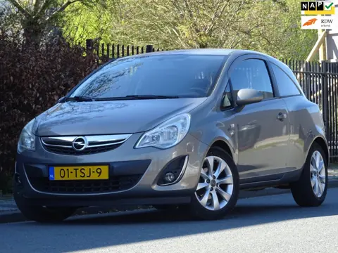 Opel Corsa 1.2-16V Anniversary Edition NAP/AIRCO/CRUISE/APK