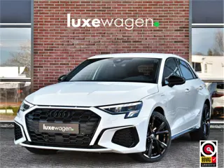 Audi A3 Sportback 45 TFSI e S-Line 19inch m-LED ACC Camera Sfeer Optic-black