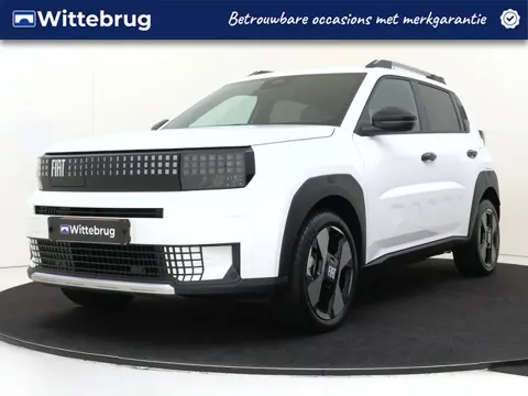 Fiat Grande Panda La Prima 11 kW 44 kWh | Winter Pakket | Camera | Carplay |