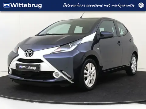 Toyota Aygo 1.0 VVT-i x-cite | Camera | Navigatie | Airco |