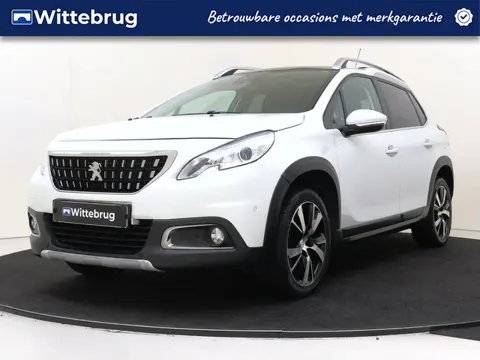 Peugeot 2008 1.2 PureTech Allure 130PK | Panodak | Trekhaak | Carplay | Camera |