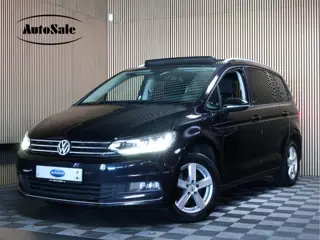 Volkswagen Touran 1.5 TSI Highline Automaat Panodak Navigatie LED 017