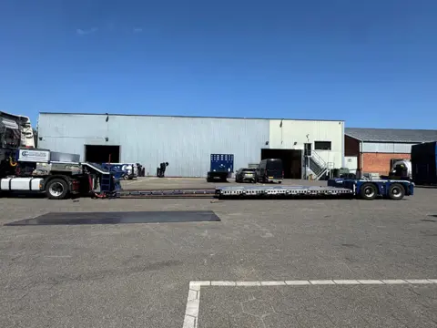 Nooteboom EURO-38-02 Dieplader / Zwanenhals afneembaar / Gestuurd / Extandable