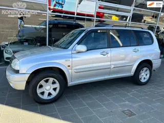 Suzuki Grand Vitara XL-7 2.7 V6 5p.