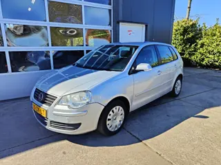 Volkswagen Polo 1.4-16V Optive 5-deurs airco