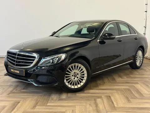 Mercedes-Benz C-klasse 180 Premium Plus|TREKHAAK|XENON|DEALER ONDERHOUDEN|