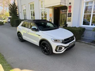 Volkswagen T-Roc 1.5 TSI R-Line, Pano, Camera (bj 2022)