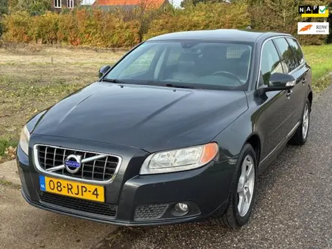 Volvo V70 1.6 T4 Momentum Automaat ECC Audio/CD Navigatie LMV 17" Leder ABS ESP Cruisecontrol PDC AS
