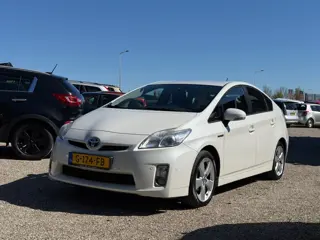 Toyota Prius 1.8 Executive Camera Cruise PDC LMV Nette Auto Goed Onderhouden