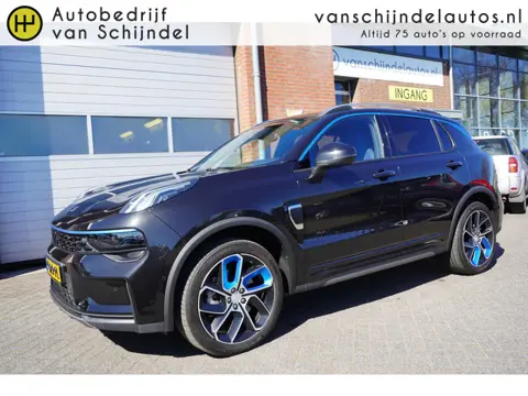Lynk & Co 01 1.5 261PK! ORIGINEEL NEDERLANDS! ZWARTE HEMEL! PANORAMADAK 6,6KWH LADEN 20INCH ADAPTIEV