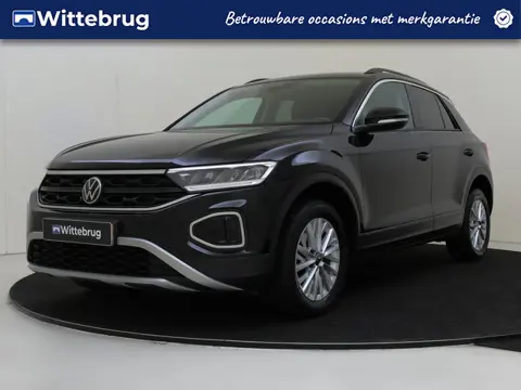 Volkswagen T-Roc 1.0 TSI Life | LED-voor en achterlichten | Achteruitrijcamera | Adaptive cruise con