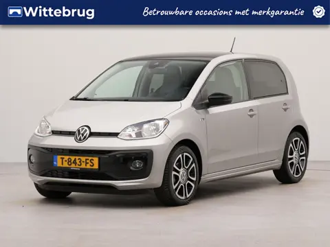 Volkswagen up! 1.0 R-Line Bluetooth | Camera & parkeersensoren | Cruise controle |