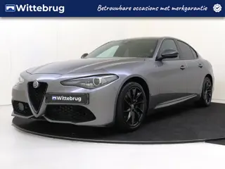 Alfa Romeo Giulia 2.0T Super | Navigatie | Camera | Lederen bekleding |