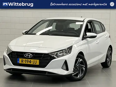Hyundai i20 1.2 MPI Comfort APPLE / ANDROID NAVIGATIE | PARKEERCAMERA | LICHTMETALEN VELGEN