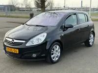 Opel Corsa 1.4-16V Cosmo - Frisse auto