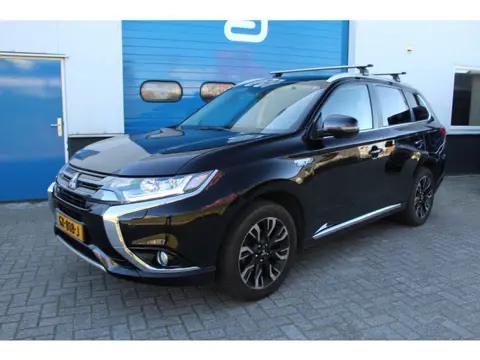 Mitsubishi Outlander 2.0 PHEV E6 Instyle // €6.895,- ex.btw