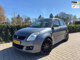Suzuki Swift 1.3 Shogun 5- Deurs , Airco / Elec.Pakket / Isofix / 17" Lm Velgen.