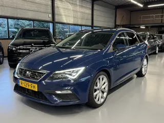 Seat Leon ST 2.0 TDI FR DSG PANO/LED/CARPLAY/CAMERA