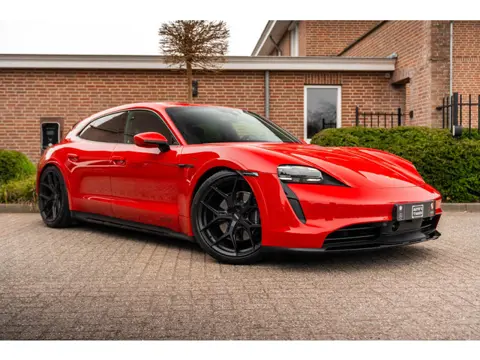 Porsche Taycan Cross Turismo 4 GTS Pakket | Garantie 01-2028 | 1e Eigenaar | 21'' Vossen | BOSE | Sp