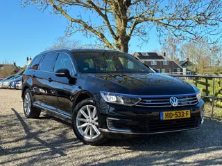 Volkswagen Passat Variant 1.4 TSI GTE Highline | Acc + 360 camera + Clima nu € 9.975,-!!!
