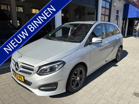 Mercedes-Benz B-Klasse 180 Ambition NL AUTO. (bj 2015)