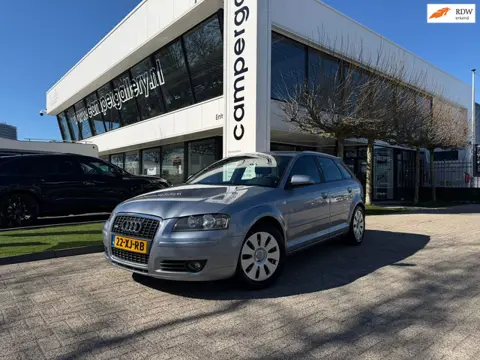 Audi A3 Sportback 1.6 S - LINE l LEDEREN BEKLEDING l BLUETOOTH l CLIMATRONIC l NAVIGATIE