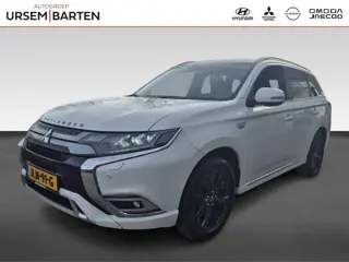 Mitsubishi Outlander 2.4 PHEV Instyle | volleder | trekhaak afneeembaar |