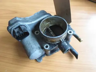 Opel Corsa C 1.4 2000/2006 Gasklephuis elektrisch