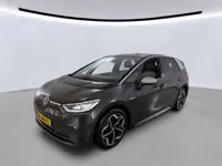 Volkswagen ID.3 First Plus 58 kWh / Afneembare trekhaak / Navigatie / Parkeer sensoren / 19'' LMV