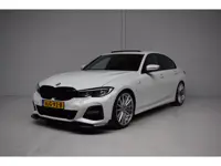 BMW 3-serie 330e M-SPORT / SOH 93% / UNIEK / CARPLAY / SCHUIFDAK / DEALER-ONDERHOUDEN / 20INCH / SFE