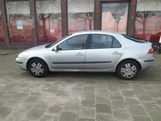Renault Laguna 1.6 16 V Plaatwerk en Onderdelen Kleur TEB 64