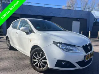 SEAT Ibiza 1.6 TDI Sport Cruise Clima 4 elektrische ramen