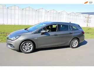 Opel Astra Sports Tourer 1.2 Edition