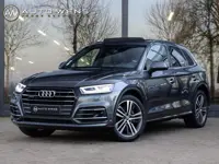 Audi Q5 55 TFSI e quattro Competition Panodak | Luchtvering | Trekhaak | Adaptive Cruise