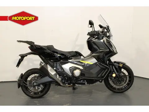 Honda X-ADV 750 (bj 2024)