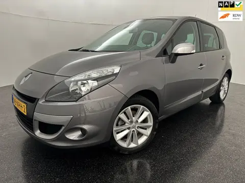 Renault Scénic 1.4 TCE Celsium Trekhaak/Navi