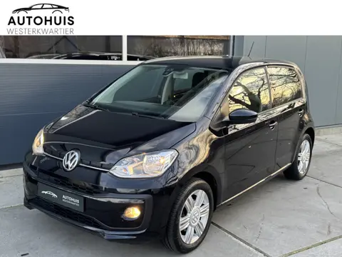 Volkswagen up! 1.0 MPI 60pk BMT high up! Stoelverwarming Cruise control Camera DAB Climatronic