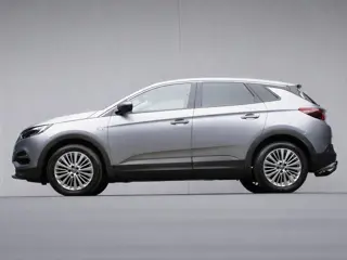 Opel Grandland X 1.2 Turbo Innovation Sport (APPLE CARPLAY,NAVI,CAMERA,CLIMATE,CRUISE,LED,GETINT,TRE