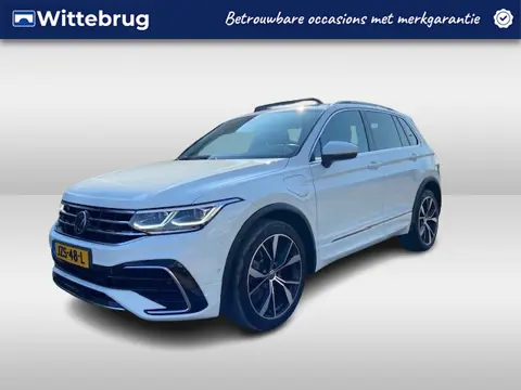 Volkswagen Tiguan 1.4 TSI eHybrid R-Line Business+ / PANODAK / IQ LED / Voorstoelen verwarmbaar / El