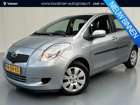 Toyota Yaris 1.3 VVTi Sol MMT