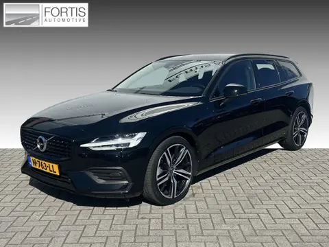 Volvo V60 2.0 B3 Momentum Advantage NL-AUTO | NAVI | 19''| LEDER|