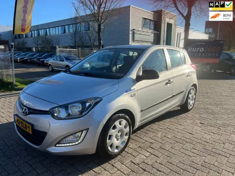 Hyundai I20 1.2i Business Edition - AIRCO - TREKHAAK - NAP !