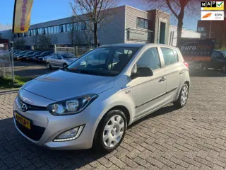 Hyundai I20 1.2i Business Edition - AIRCO - TREKHAAK - NAP !