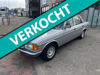 Mercedes-Benz 200-280 (W123) 280 E! AUTOMAAT! Schuifdak!