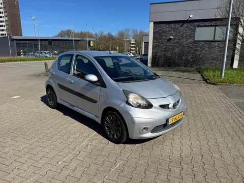 Toyota Aygo 1.0-12V +. AUTOMAAT